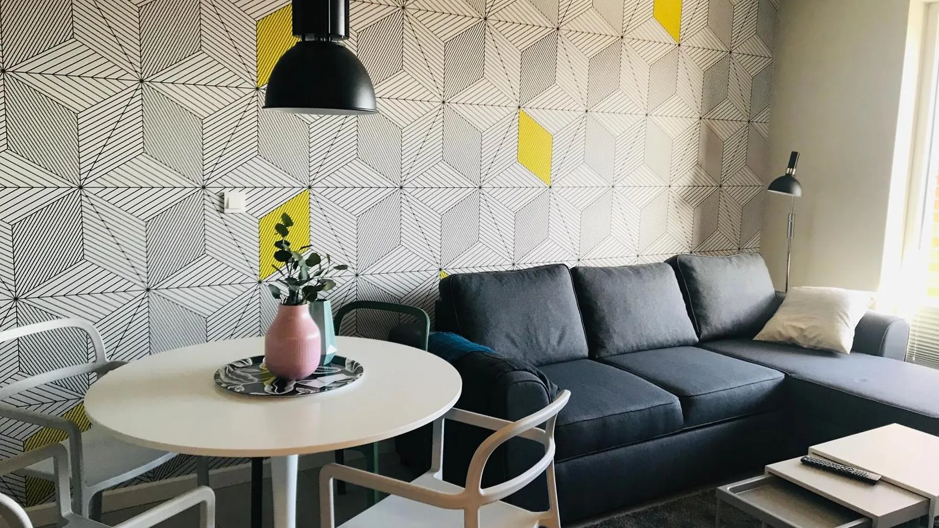 Martikal Apartments 1 포즈난