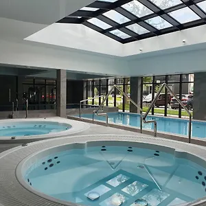  Apartament Port Stylowy Loft- W Cenie Klimatyzacja, Baseny, 2 Jacuzzi, Sauna, Szlafroki, Bawialnia Polska